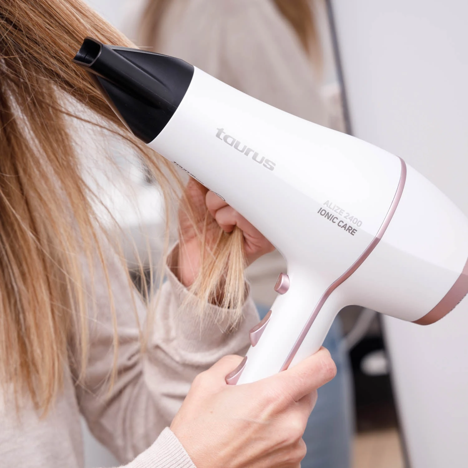 Taurus ALIZE 2400 IONIC CARE - Imagen 7