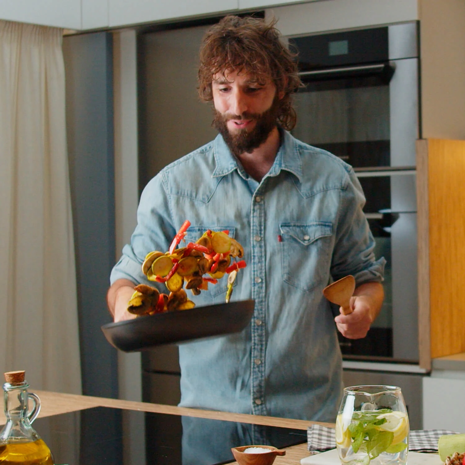 Taurus BEST MOMENTS 18+22+26 - Imagen 3